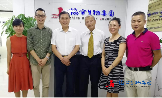 超级抗原之父、协合生物集团创始人陈巨余董事长,加拿大麦吉尔大学国际交流部主任陆瑶博士,协合生物集团总裁陈艳女士等出席合作签约仪式。